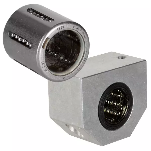 Zwei Komponenten der Lineartechnik: Ein silbernes, zylindrisches Linearkugellager mit sichtbaren Kugeln und ein rechteckiges Gehäuse mit integriertem Lager.