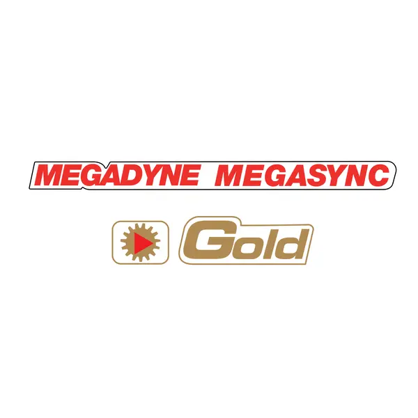 Text „Megadyne Megasync“ in Rot und „Gold“ in Goldfarbe, mit einem Zahnrad- und Pfeilsymbol daneben auf weißem Hintergrund.
