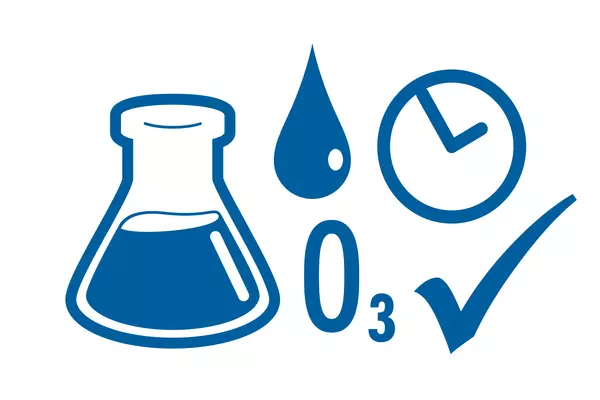 Ein Reagenzglas mit Flüssigkeit, einem Tropfen, den Buchstaben „O₃“, einer Uhr und einem Häkchen.